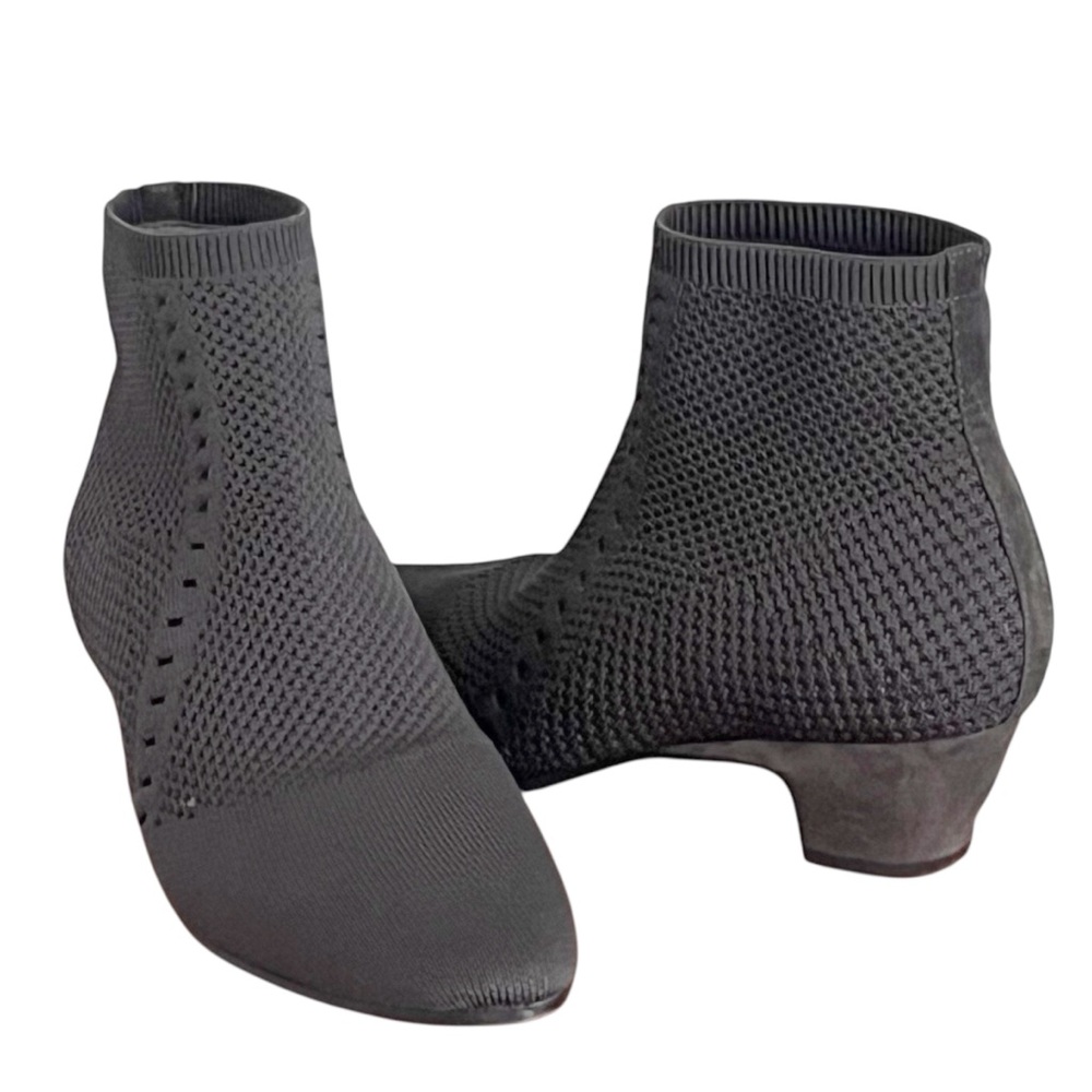Eileen Fisher Purl Knit Sock Bootie Witchy Cottagecore Graphite SZ 8.5